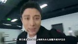 贾乃亮晒照为女儿庆生！父女亲昵贴脸好幸福，岁甜馨越长越像妈