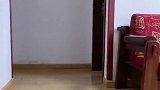 爸爸出差回家，宝宝看到爸爸第一眼的反应，爸爸伤心了