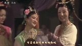 56岁何晴才不扮嫩，穿国风上衣配长衫气质典雅，尽显东方古典美