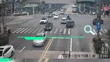 防不胜防的鬼探头！面对突然出现的电动车，老司机们能躲开吗？