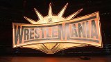 RAW第1340期：RAW舞台现场安放35届摔跤狂热大赛巨标