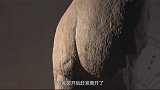 古墓惊现“咸鸭蛋”，2500年还阵阵香味，刚拨开便转身离开！