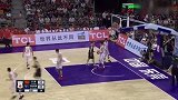 中国篮球-17年-中澳热身赛G3-硬!周鹏无视防守命中压哨三分回击对手-花絮