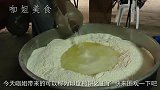 印度大叔用面甩出来一张饼！感觉像圆桌一样大！但看完你还敢吃吗