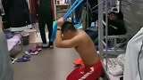 大哥：要是被我抓到了，就让你知道为什么花儿那么红