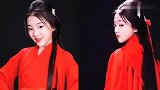 她被称“天才童星”，十岁出演貂蝉，十三岁就美到窒息！