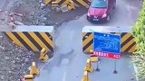 这样的路口，就是刚拿到驾照的，也能轻松过去吧