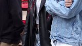 系红绳有什么讲究#时尚#街拍#穿搭#美女