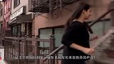鸽子跑到人家碗里生了两个蛋，屋主带人围观鸽子还超镇定