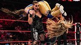 RAW第1476期：再获一胜！雷亚妮琪成女双冠军挑战者