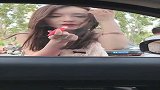 这小姑娘，挺聪明啊，吓我一跳！