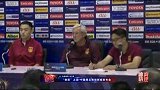 国足-17年-记者：开球时间晚是否困扰队员？ 里皮：晚餐和训练都做了调整-专题