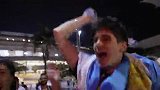 视频-阿根廷球迷在马拉卡纳体育场外庆祝夺冠