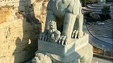 中国最大的石刻狮子，据说重达500多吨，体内建有博物馆，电梯