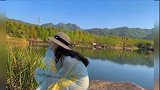 “初恋女孩”大对决，章若楠PK赵露思，谁才是春季穿搭一把手？