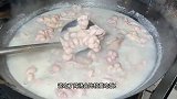 福建大哥用柴火灶炖小肠番鸭汤，1天限卖20锅，大锅柴火慢炖