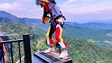 当然要拍照记录啦，又不是永远这样无忧无虑！