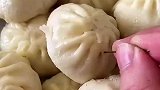 包子居然有毒，针都变色了