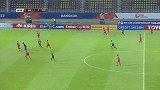 袋鼠军团凭借个人能力边路突破 纳贾林内切外围怒射被门将解围