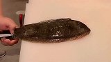 五星级大厨切鱼的刀工，没有留下一根鱼刺，真是让我大开眼界了！