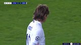 克罗斯战术角球横传禁区弧顶 魔笛顺势抽射高出