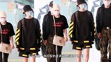 李宇春打扮时髦，衣服上印“道路交通标线”，颜色招摇真有个性