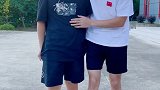 减肥训练营 妈妈来的时候都激动哭了 她说这是她这辈子最开心的事情了
