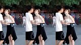 街拍：来吧，这狗粮超乎你想象？