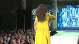 世界小姐选美大赛：黄色微透薄纱，深藏时尚与妩媚！