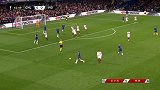切尔西防线稍显狼狈！内格突进罚球区低射被化解