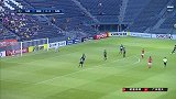 阿兰开场迎良机！ 前场孤军奋战1打5将球射高
