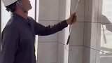 监理帮客户验收房子，查出好几处空鼓