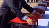 编号01运-20起飞，接在韩志愿军烈士遗骸回家。飞机落地后，机场水门最高礼遇迎接烈士遗骸