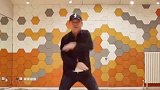 黄渤 又解锁新技能，与张艺兴battle，真正的全能艺人，歌手演员，舞者主持人，真的除了显示器，其他都是顶配