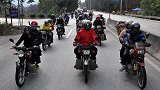 “禁摩令”终于要解除了？交警终于回应，网友鼓掌：这个干得漂亮
