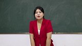 老师让同学用歌声赞美自己，没想同学的歌一个比一个厉害，太逗了