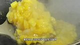 春天，土豆和菠萝完美结合是绝配，吃起来像棉花糖一样软，真厉害
