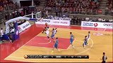 篮球-13年-欧洲篮球中国巡回赛:李根接莫里斯妙传单手暴扣-花絮