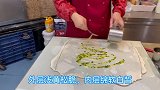 流浪上海街头，吃一口印度飞饼，12元一张，幸福满满！