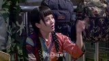 大姐：恶霸嚣张欺负村姑，哪料姑娘一拍手，两条街的姐妹霸气撑腰