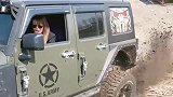 美女开越野车，这颜值真的是在线，就是这个脑子不一定在线