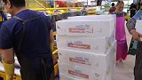 每天卖出几十条帝王鲑，切鱼已成流水操作，厨师：习以为常