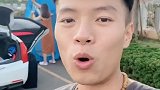 我的行李箱明明是粉色，你们却说成紫色