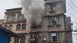 广西柳州：忘关取暖炉引发大火，女子机智“自救”躲过一劫