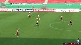 第60分钟纽伦堡球员盖斯射门 - 打偏