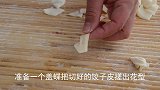 早餐别吃油条包子了，三块钱饺子皮，切两刀手一搓，快速解决早餐