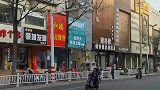 在玩拼图游戏吗，感觉已经快不认识字了