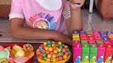七彩童年：姐姐的糖果好多啊