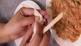 就算猪肉涨价了，我们家的馄饨馅依然是纯肉的，有钱就是这么任性！