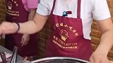 美女第一次做，打鸡蛋的时候手都是颤抖的